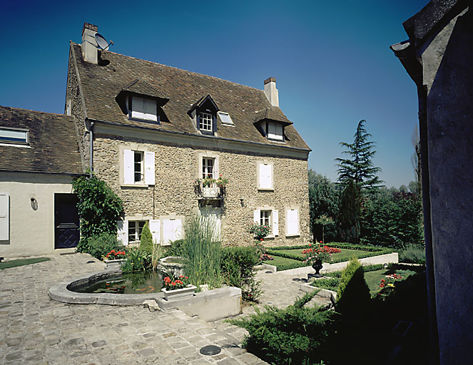 Le logis principal.