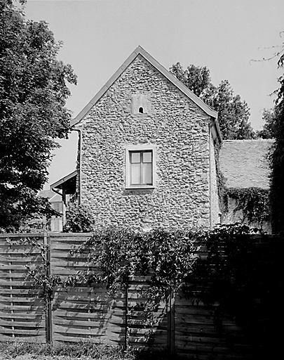 L'ancien colombier transformé en habitation.