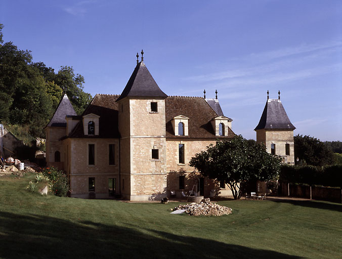 Vue d'ensemble du côté du jardin.