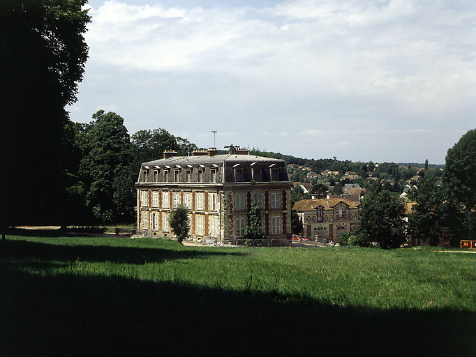 Vue d'ensemble côté parc.