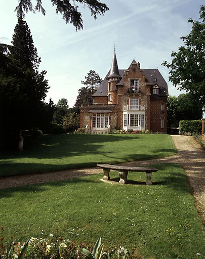 Vue d'ensemble avec le jardin.