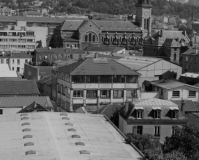 Vue générale depuis le toit de la scierie de la Société parisienne de tranchage et déroulage.