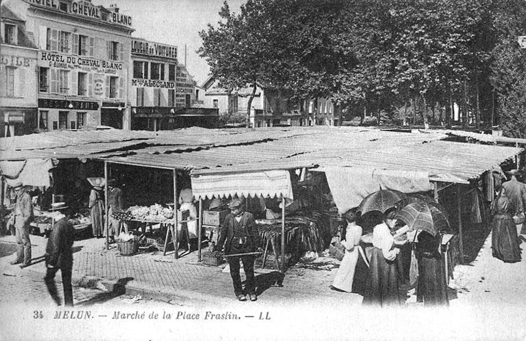 Le marché sur la place Praslin, vers le début du 20e siècle.