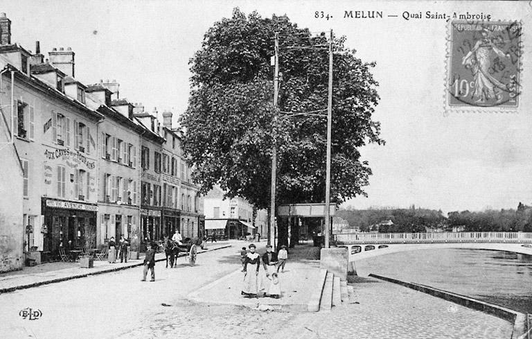 Le quai Saint-Ambroise, vu de l'est.