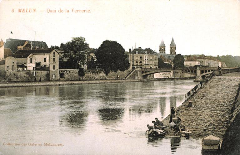 L'île Saint-Etienne vue depuis quai de la Verrerie (actuellement quai Hippolyte Rossignol).