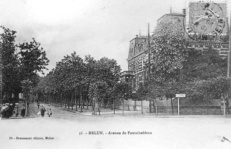 La façade de la brasserie Grüber sur l'avenue de Fontainebleau, vers 1924.