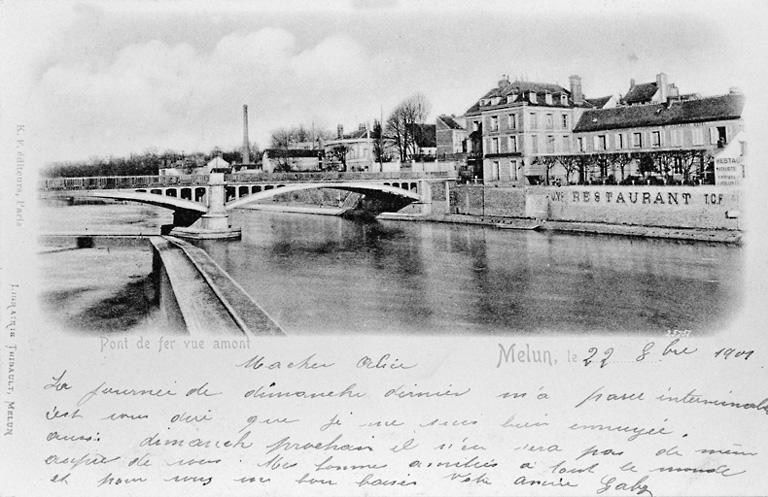 Vue du pont de fer depuis l'amont, vers 1901.