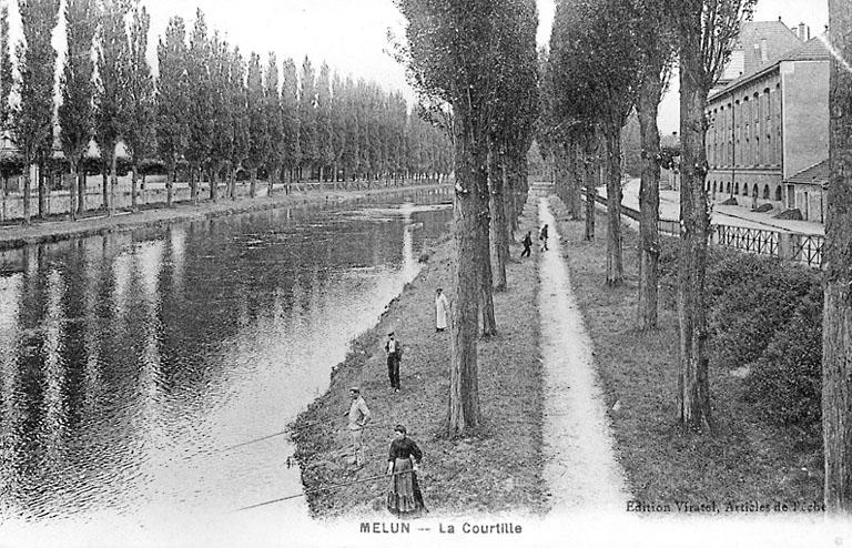 Vue du quai de la Courtille, vers le début du 20e siècle.