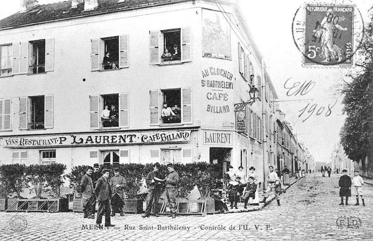 Le café-restaurant 'Au clocher Saint-Barthélemy', vers 1908.