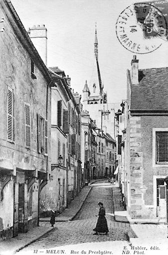 Vue de la rue du Presbytère, vers 1914.