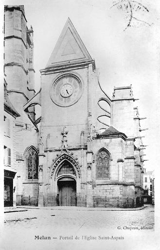 La façade occidentale de l'église Saint-Aspais, vers 1905.