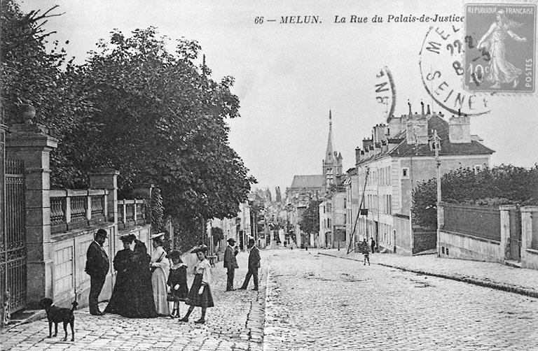 La rue du Palais-de-Justice (act. du Général de Gaulle), vers 1915.