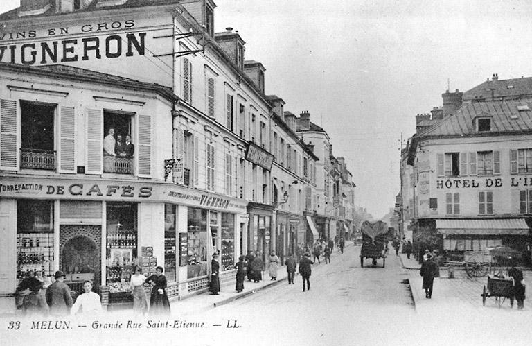 L'angle de la place Praslin et la Grande rue Saint-Etienne, vers 1919.