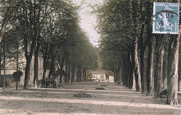 Vue de la promenade sur le quai d'Alsace-Lorraine, vers 1909.