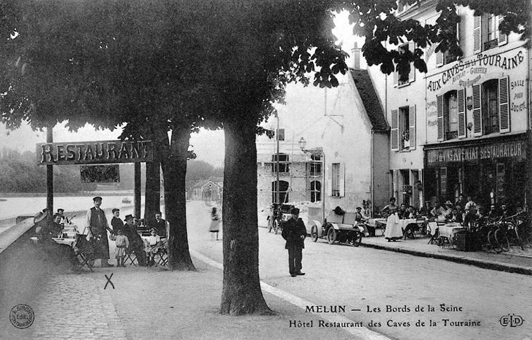 'Aux caves de Touraine', hôtel restaurant quai Saint-Ambroise, vers le début du 20e siècle.