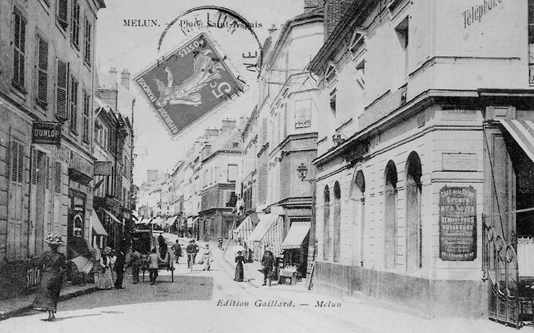 Le début de la rue Saint-Aspais, 1er quart du 20e siècle.