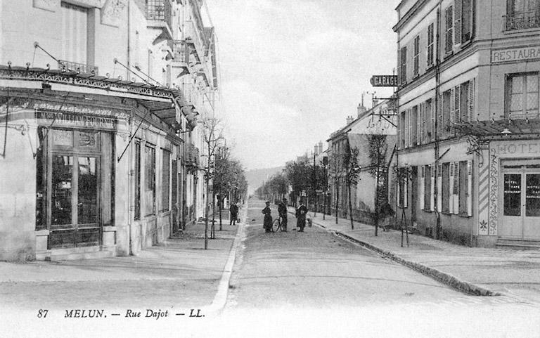 La rue Dajot, vers le début du 20e siècle.