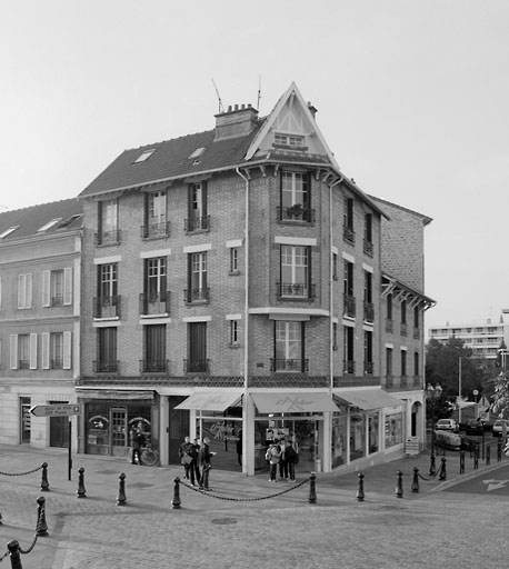 Vue de la façade sur rue.