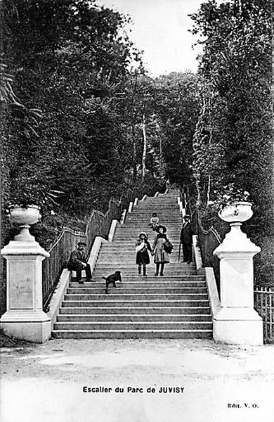 Le parc du château ; moulin ; puis lotissement du parc