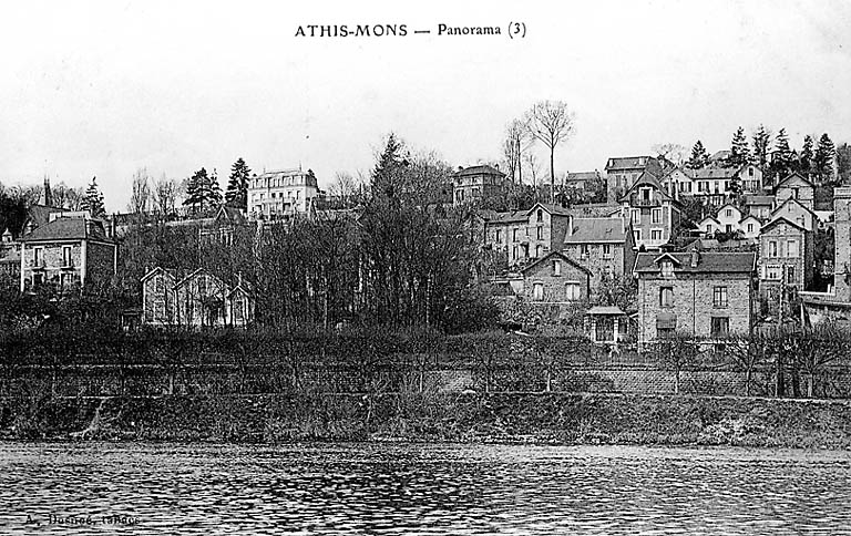 Villas et pavillons sur le coteau en bordure de la Seine.