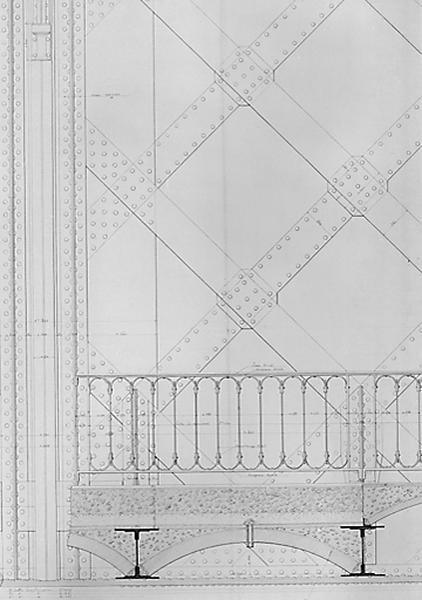 Projet établi par l'agent-voyer chef Michaud dans l'hypothèse d'un ouvrage à 3 travées, doté d'un contreventement entretoisé au-dessus de la chaussée, dressé le 14 août 1891 : détail d'une coupe longitudinale sur une pile suivant l'axe de la chaussée.