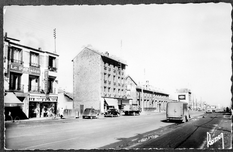 Vue de la route à hauteur de l'école Jules-Ferry.