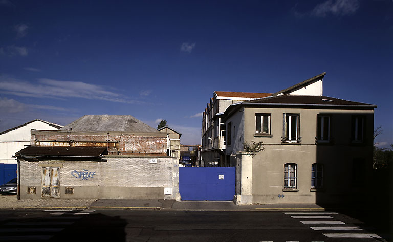 Vue générale depuis la rue Largilière