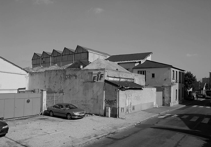 Vue générale depuis la rue Pierre de Montreuil
