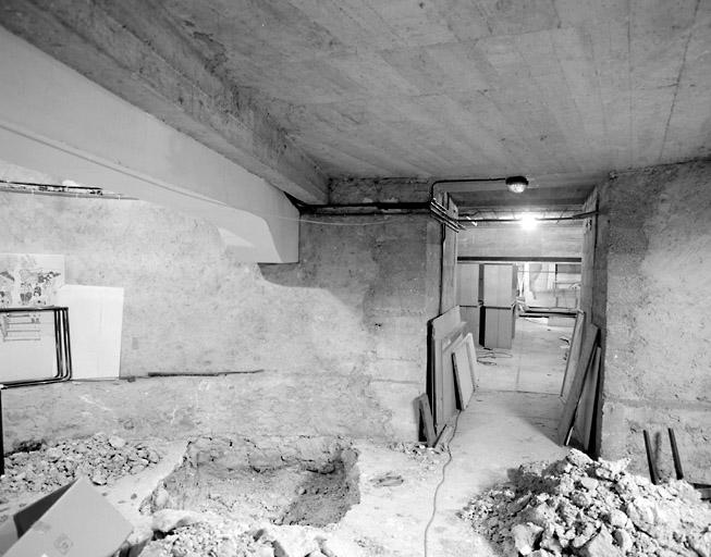 Fondations du chevet de l'ancienne église des Carmes, aujourd'hui convertie en salle de spectacles.