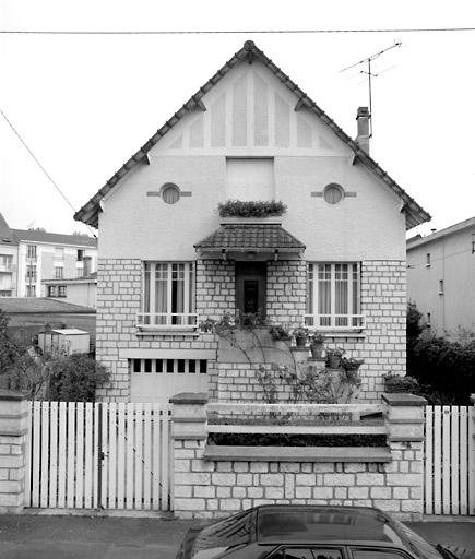 Maison au 11, rue Daubigny.