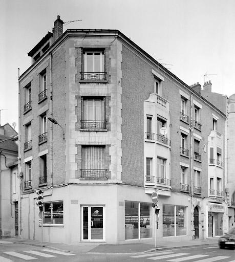 Immeuble 15, rue Saint-Etienne.