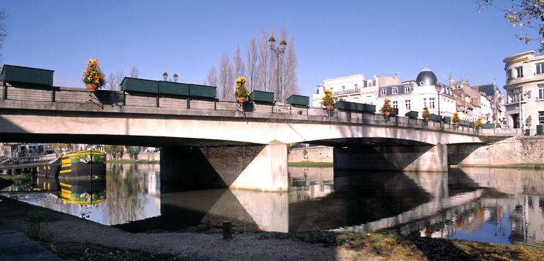 Le pont, vu du sud-est.