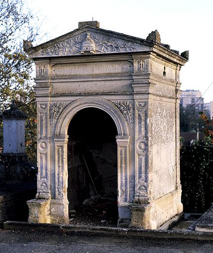 Tombeau de la famille Desnues-Digue