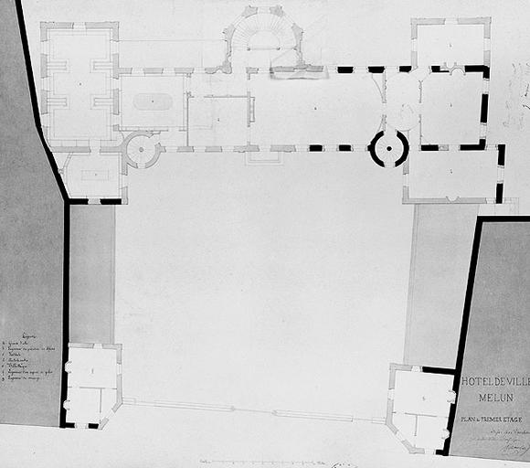 Album de 11 planches : projet d'hôtel de ville. Planche 7 : plan du premier étage.