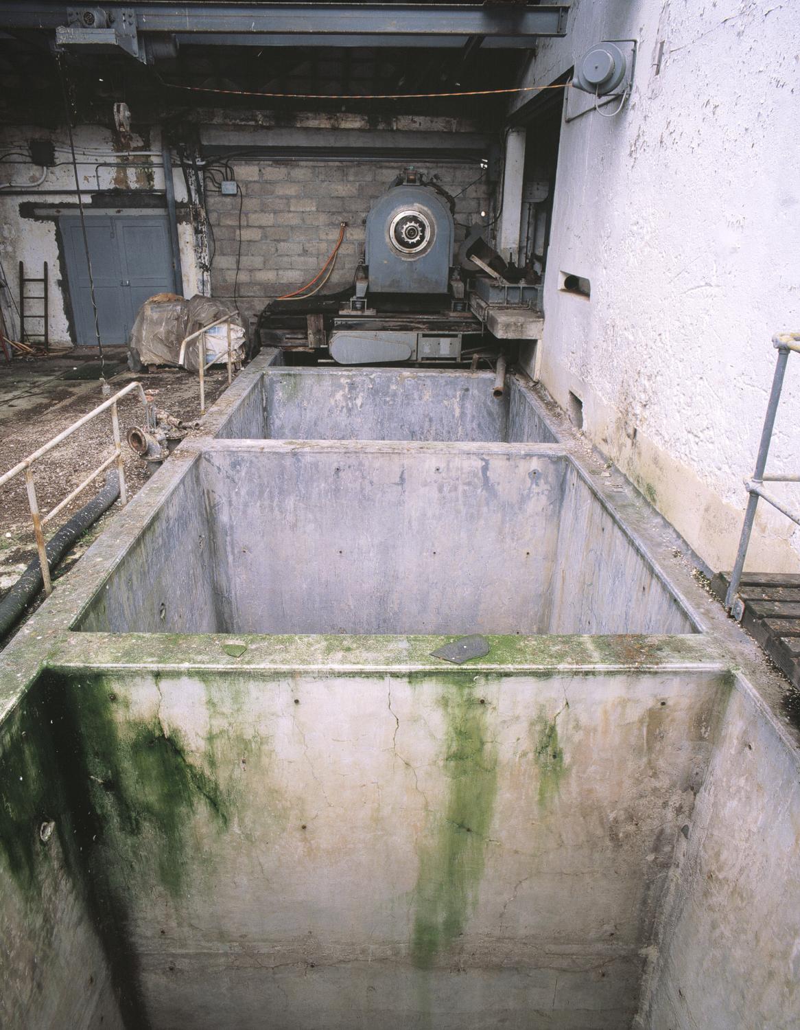 Bâtiment C, détail des cuves.