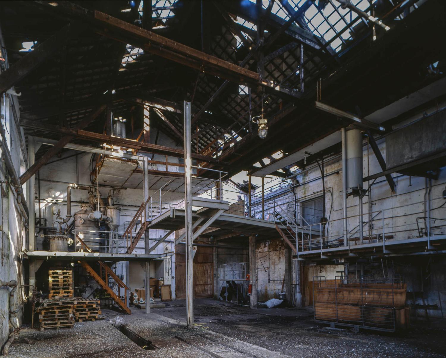 Bâtiment B, grand atelier d'extraction après la tempête du 26 décembre 1999. Les appareils ont déjà été évacués.