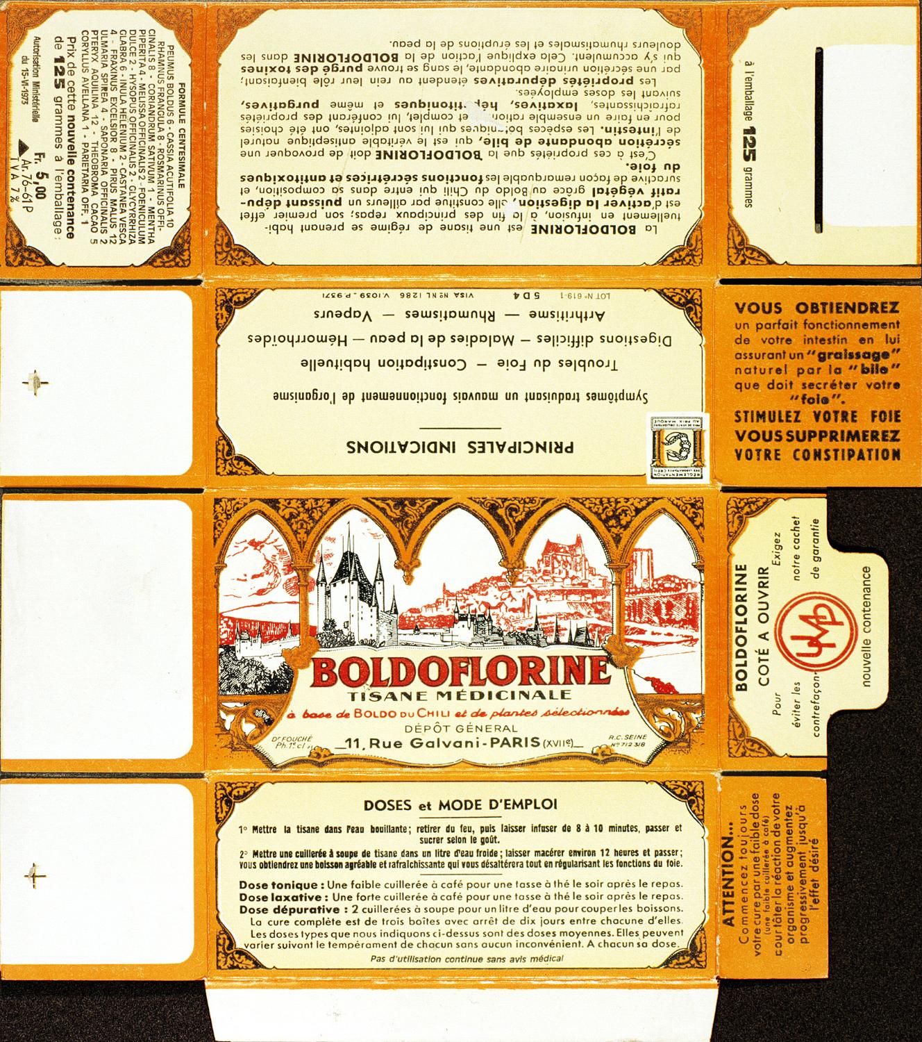 Boîte de tisane Boldoflorine en vrac de 125 grs. Le dessin de la boite, date des années 30 au moment de l'invention de la tisane. Il ne changera pas jusqu'aux années 1990 (cessation de la vente en vrac). La mention du docteur Creil est simplement retirée, suivant les conseils de Publicis, à la fin des années 30. Coll. Fouché.