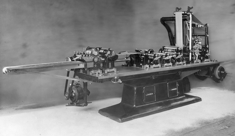 Machine Chambon achetée (?) pour imprimer les boites de tisane.