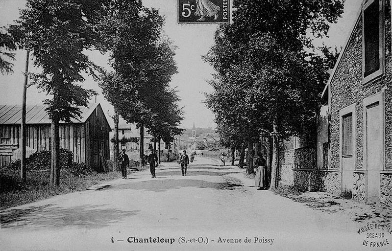 vue de l'avenue de Poissy