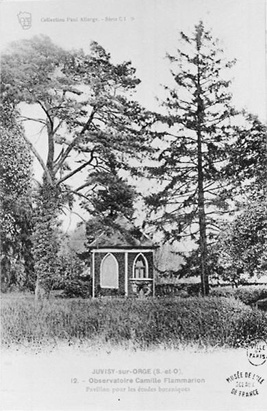 Le pavillon d'observations botaniques du parc de l'observatoire.