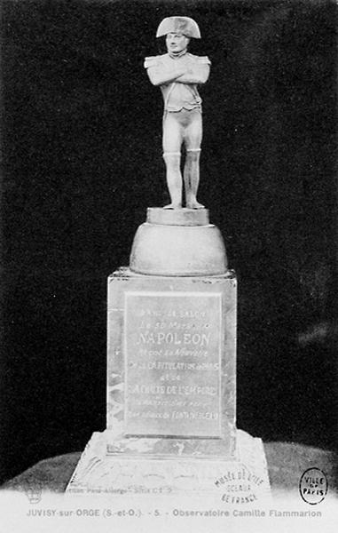 Statuette de Napoléon commémorative de son passage à Juvisy