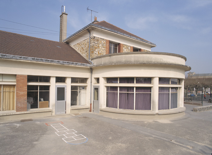 Vue de la rotonde (côté ouest) située à l'arrière de la maternelle Calmette.