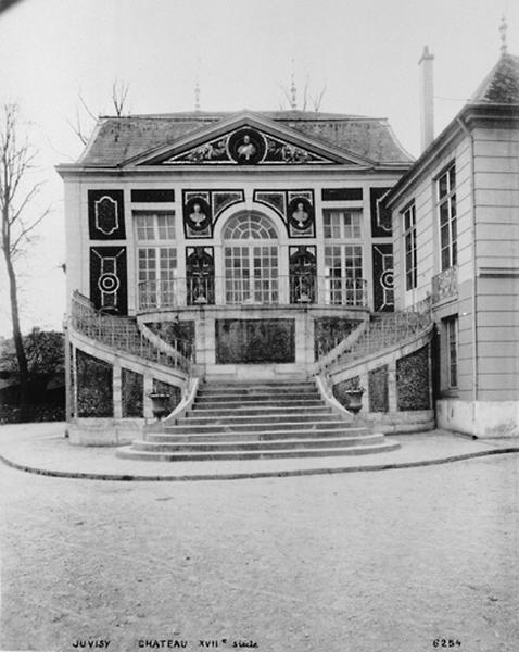 Façade antérieure.