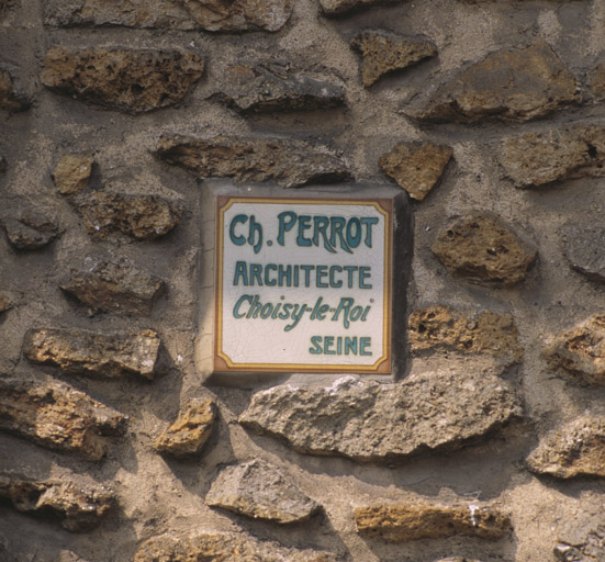 Plaque de l'architecte Charles Perrot.