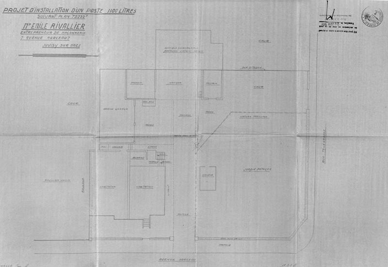 Plan d'ensemble des bâtiments et des installations de la station service de M. Rivallier, dressé le 3 mai 1937