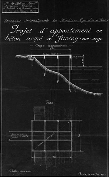 Plan et coupe longitudinale du projet d'appontement en béton armé de l'entreprise sur la Seine, sur bleu daté du 24 octobre 1922