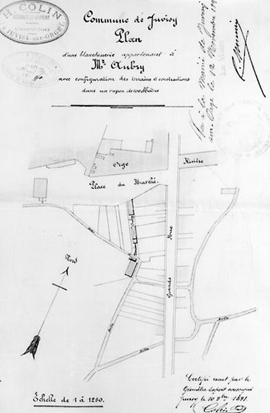 Plan de situation de la parcelle par la blanchisserie Aubry projetée, située entre la place Anatole France (anciennement du Marché) et la rue Jules Ferry, plan sur calque signé H. Colin, géomètre à Juvisy, octobre 1891