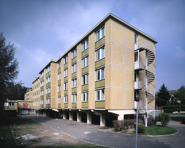 Vue d'ensemble de l'aile sud du bâtiment (façade postérieure).