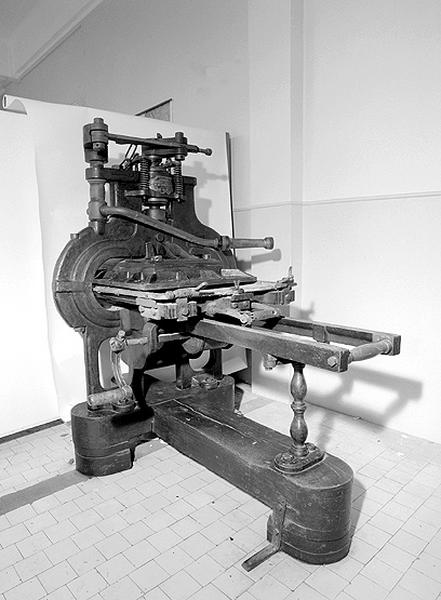 Machine à imprimer dite presse à main