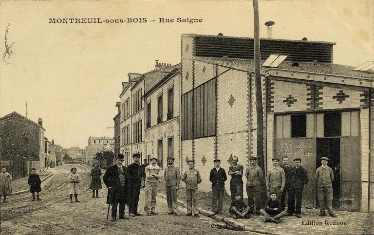 Atelier H. Husson, fabrique de tube en cuivre, rue Seigne. Carte postale. (Musée de l'histoire vivante, Montreuil. 9 F 31)